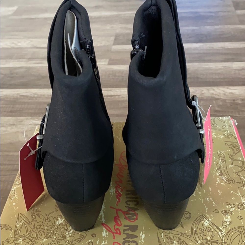 COPY - American Rag Booties - Picture 4 of 5